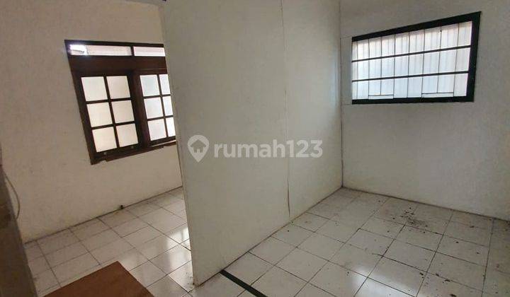 Rumah Kontrakan Bagus Unfurnished SHM Lt.380 Sqm 8.24 2