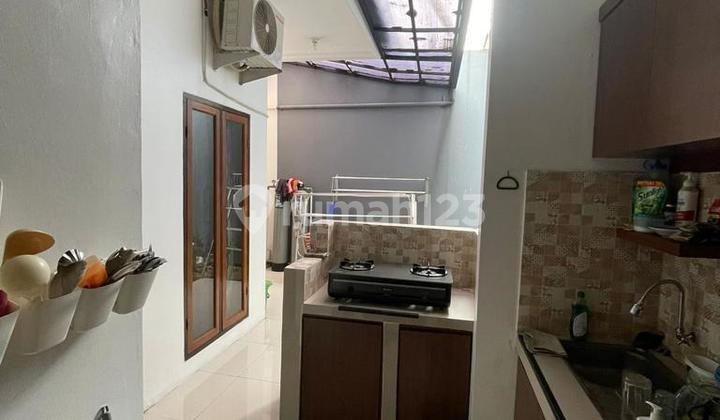 Di Jual Cepat Rumah Di Kembangan Jakbar //3BR,2KM,LT135m2 /09.25 Di Jual Cepat Rumah Di Kembangan Jakbar //3BR,2KM,LT135m2 /09.25