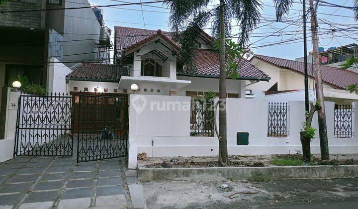 Dijual Rumah Cantik Semi Furnished Di Kebayoran Baru, Rp20m 01.25 1