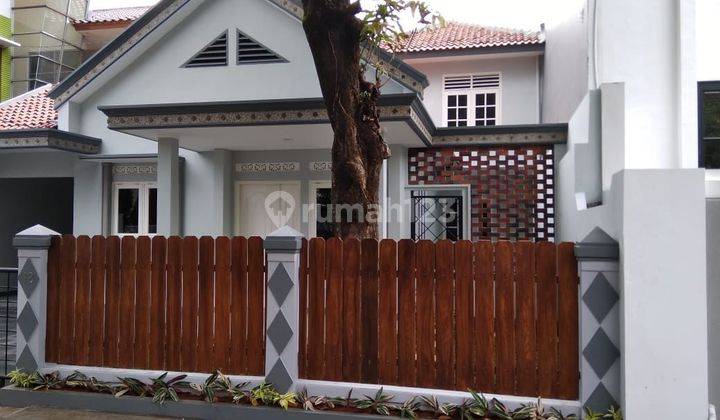 Disewakan Rumah Di Kebayoran Baru 2lt Bagus Unfurnished SHM 9.24 1