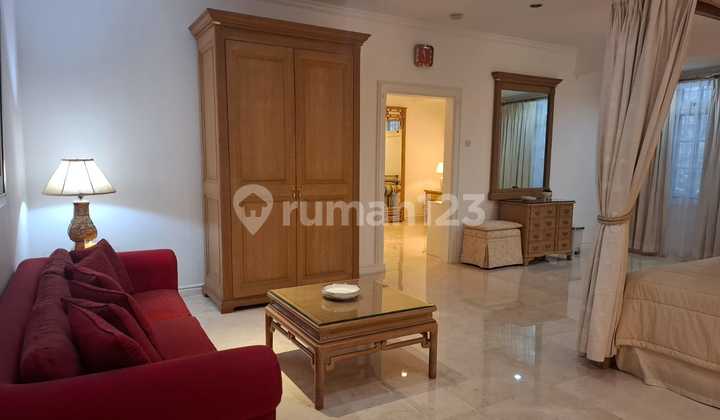 Di Sewakan Rumah Mega Kuningan Bisa Office Di dlm Kompound 3BR/3KM 1