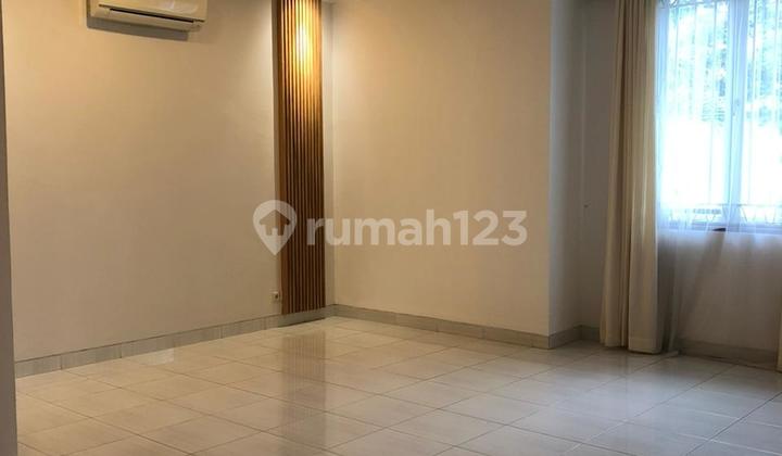 Luxury Beautiful Rental House in Pondok Indah, Land Area 475m²/Building Area 500m²/4+2 Bedrooms/4 Bathrooms 2