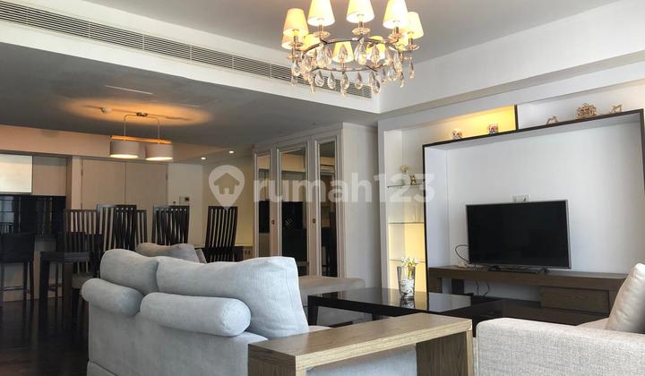 Disewakan Apartemen Verde 1 Lt.15 Luas:190 SQM Harga: US. 26.400