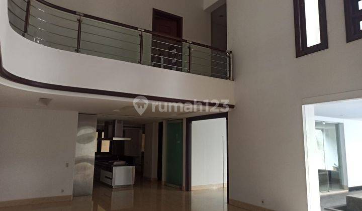 Rumah Mewah 2 Lantai Bagus Unfurnished HS di Simprug, Jakarta Selatan Exclude Tax Minimal 2 Tahun  1