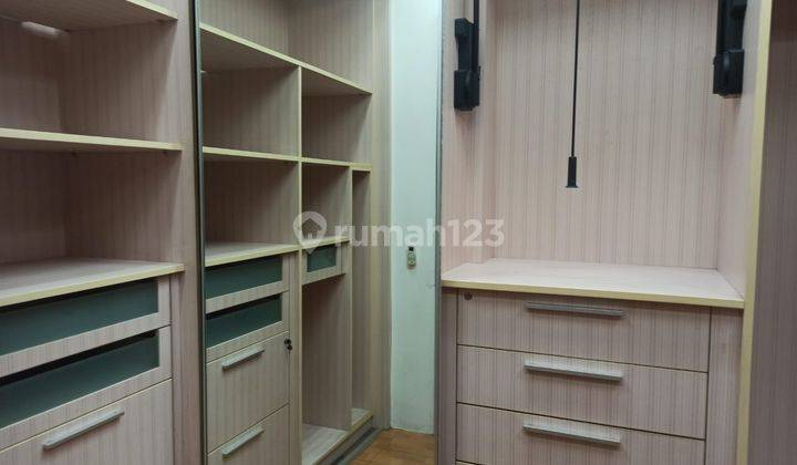 Rumah Mewah 2 Lantai Bagus Unfurnished HS di Simprug, Jakarta Selatan Exclude Tax Minimal 2 Tahun  4