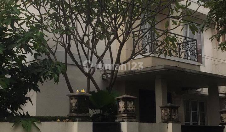 Rumah 2 Lantai SHM di Pondok Indah, Jakarta Selatan 1