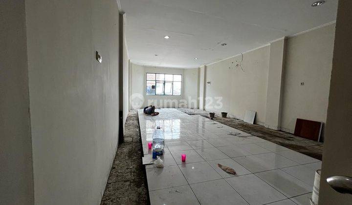 Ruko Strategis 3 Lantai Luas Tebet, Jakarta Selatan 0823 2