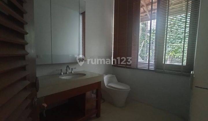 Townhouse Rumah 2 Lantai Bagus di Pejaten, Jakarta Selatan 08.24 2