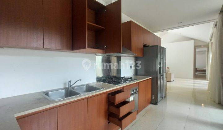 Perfect House 2 Lantai Bagus Semi Furnished di Pejaten 2