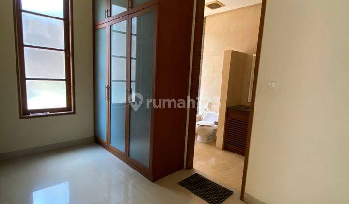 Rent Rumah At Senopati Lt 850m² Lb 600m² 4 Kt 3 Km S Pool 05.24 2