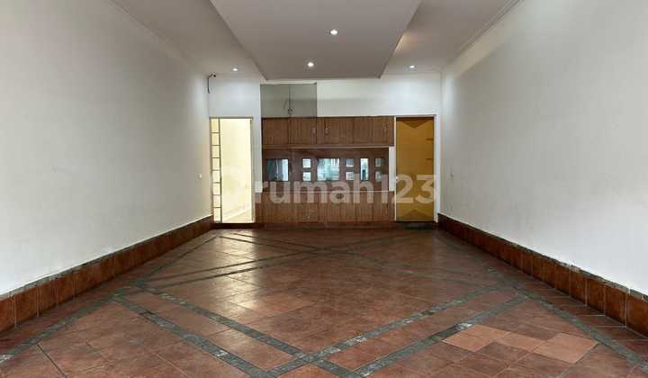 For Rent Rumah Menteng Lt 753m Lb 520m 3KT 3KM Shm 9.24 2