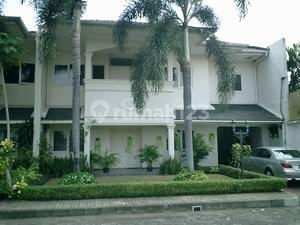 For Rent Compound House in Cipete, South Jakarta 4 Bedrooms // 3.26