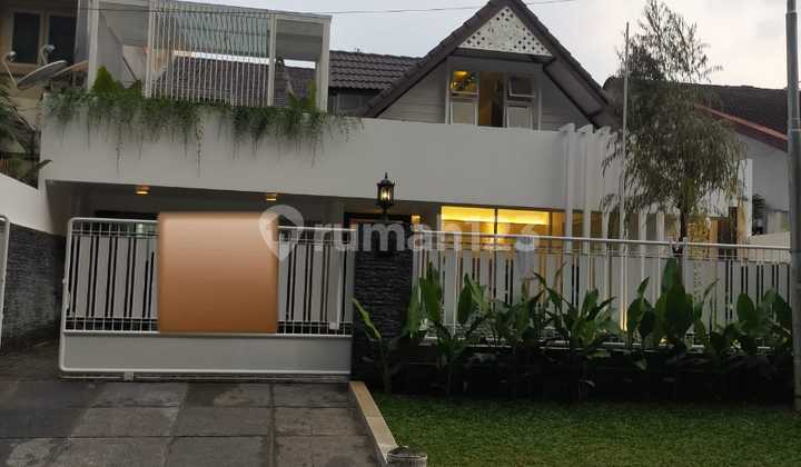For Rent House in Pondok Indah South Jakarta 412 m2 // 10.25