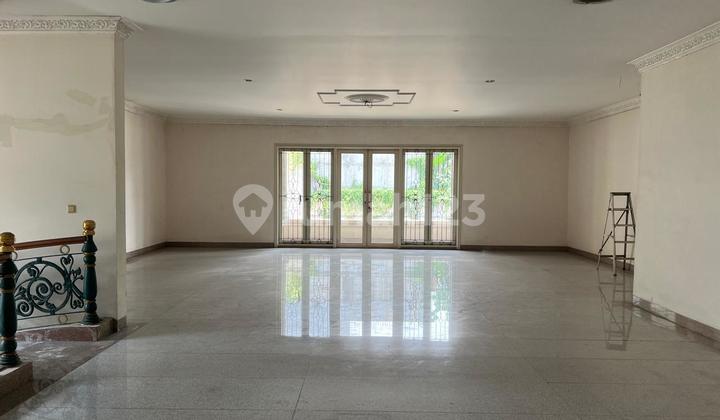 Di Sewakan Rumah Sewa Menteng Jaksel LT900/LB600/KT4 2Lt //10.25 Di Sewakan Rumah Sewa Menteng Jaksel LT900/LB600/KT4 2Lt //10.25