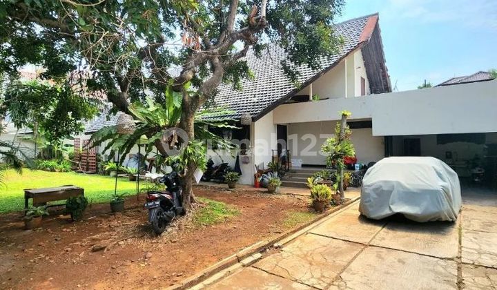 Di Jual Rumah Di Kemang Strategis LT:B1200m2 LB:700m2 SHM Harga 30 Miliar 07.25
