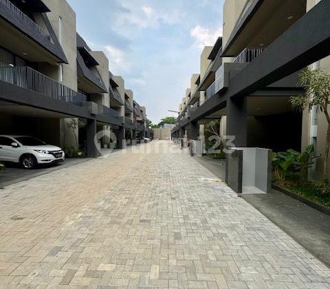 For Rent Rumah Bangunan baru Lebak bulus LT102 LB215//july 2025/ 2