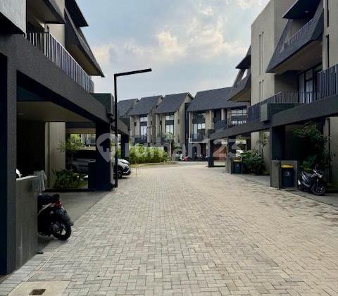 For Rent Rumah Bangunan baru Lebak bulus LT102 LB215//july 2025/ 1