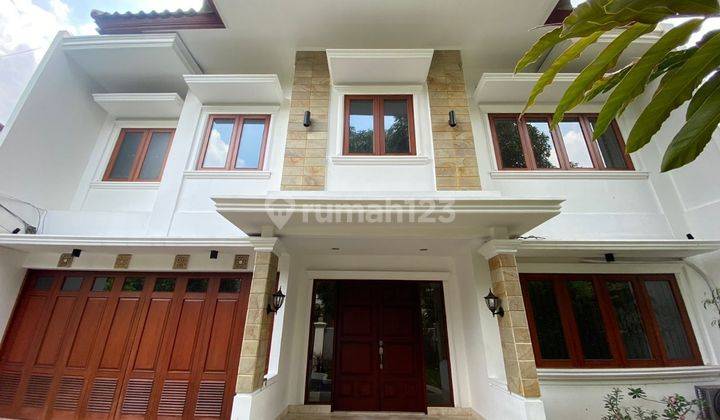 For Rent Rumah di Senopati Lt 300m² Lb 550m² 4 Kt 3 Km 9.24 1