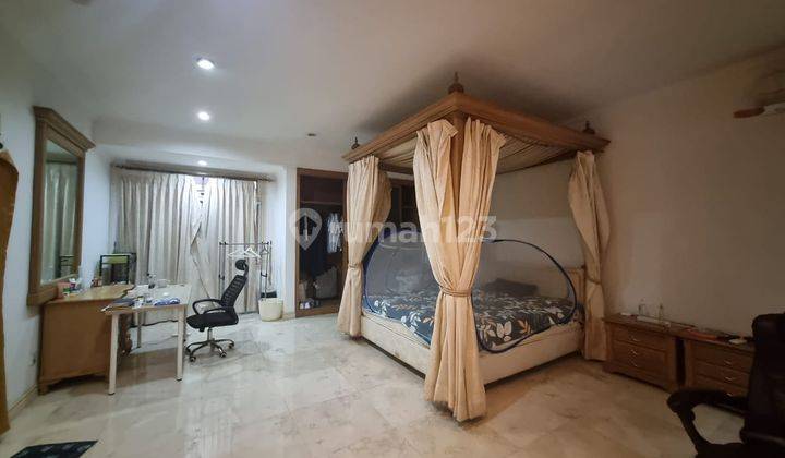 For Rent Rumah Strategic Di Mega Kuningan Jakarta Selatan//02.25 2