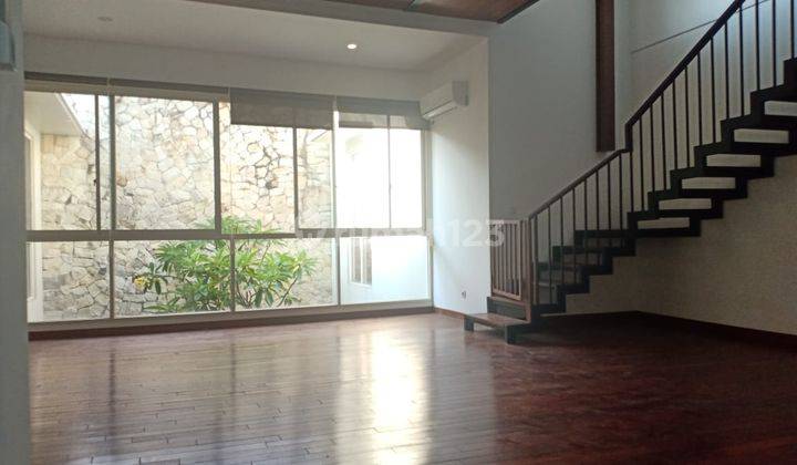 For Rent Rumah 2.5 Lantai di Kebayoran Baru Jakarta Selatan 1