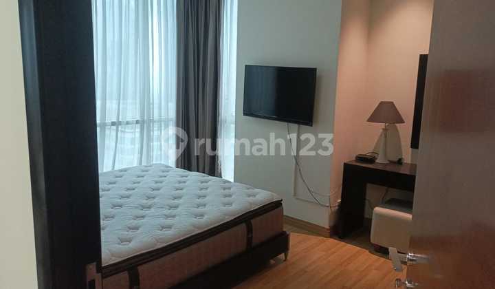 For Rent Apartment The Peak 3 BR Furnished 324 JT/Tahun 1