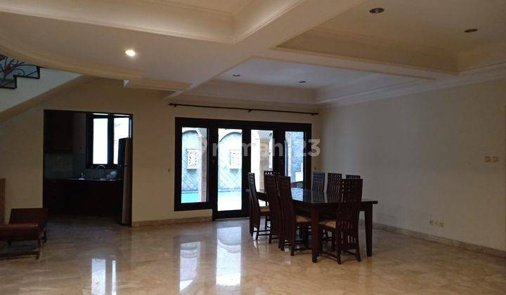 Disewakan Rumah 2 Lantai Semi Furnished di Pondok Indah 450 Jt 06.25 2