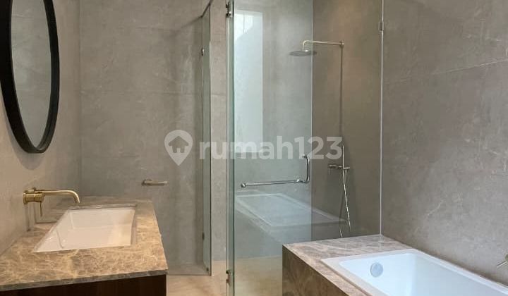 Dijual Rumah Mewah di Pondok Indah Semi Furnished Nego 4 Kt/02.26 2