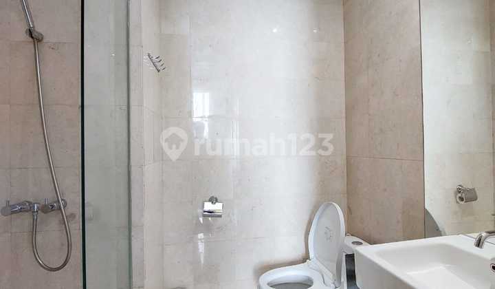 Disewakan Apartement Kemang Village Luas 148 m2 300 Juta //12.25 2