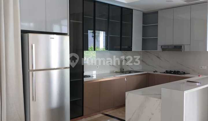 Rumah Kontrakan Terenovasi Semi Furnished Pondok Indah, Jakarta Selatan 09.25 2