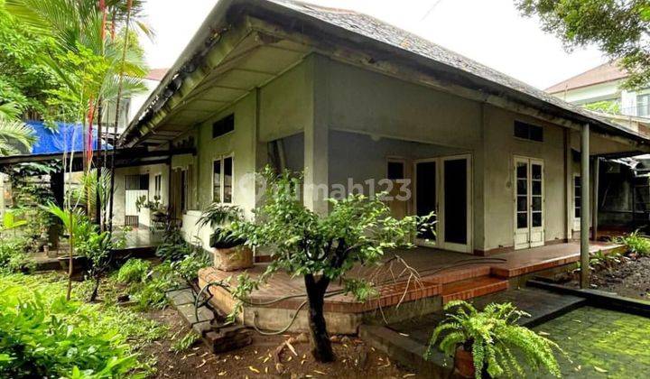 Rumah Lama Hitung Tanah di Senayan Kebayoran Baru Jakarta Selatan 2