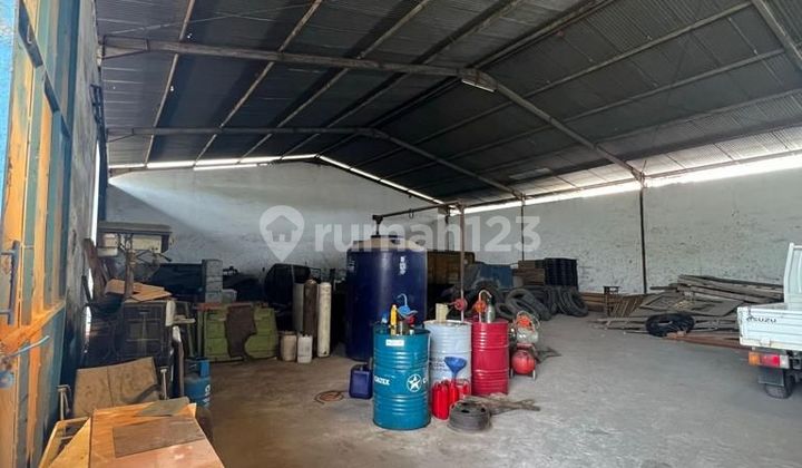 Gudang di Madukor Semarang Barat dekat pelabuhan tanjung mas 2