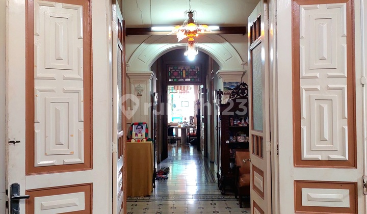 Rumah vintage di Salatiga dekat pasar kota salatiga