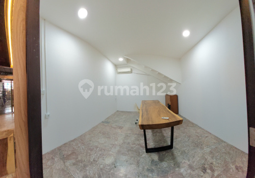 Ready-to-Use City Center Coworking Space in East Semarang