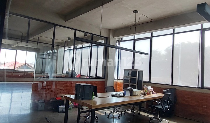 5-Storey New Building in Karangtempel, East Semarang, Near Simpang Lima Semarang 2