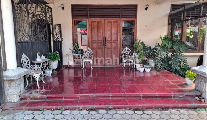 House in South Semarang, roadside, suitable for business. 1