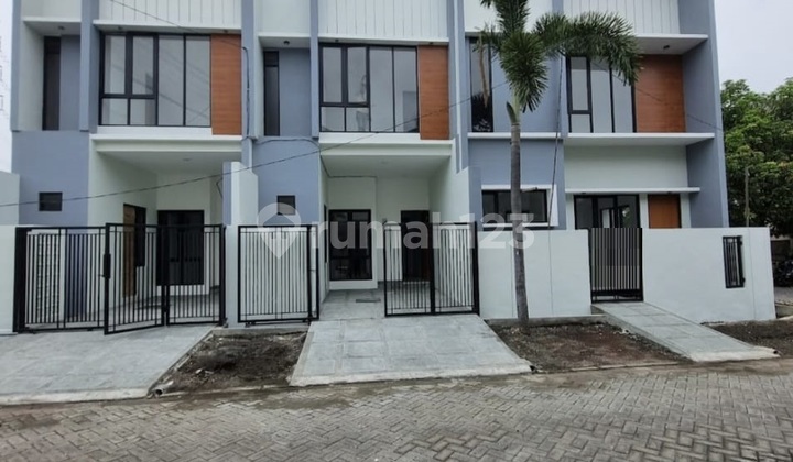 Dijual Rumah Baru Minimalis di Prapen Indah Surabaya