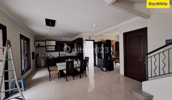 Dijual Rumah 2 Lantai SHM di Wisata Bukit Mas Surabaya 1