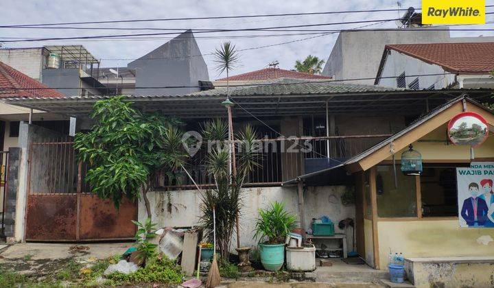 Dijual Rumah Hitung Tanah SHM di Kris Kencana Sari Barat Surabaya 1