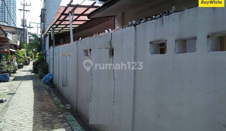 Disewakan Rumah Kost Strategis di Jl Keputran Surabaya Pusat 1