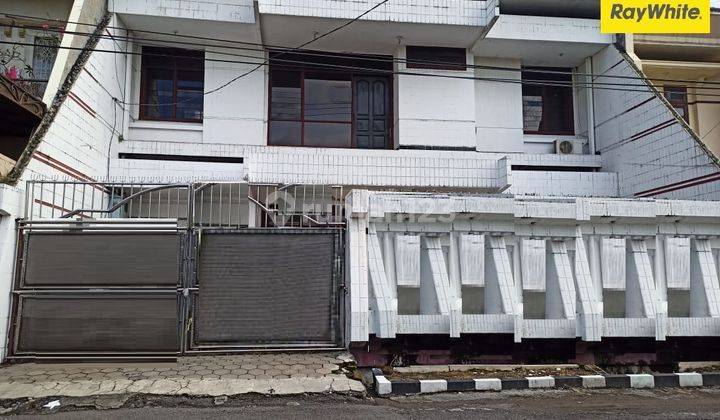 Dijual Rumah 2 Lantai SHM di Manyar Kertoarjo Surabaya 1