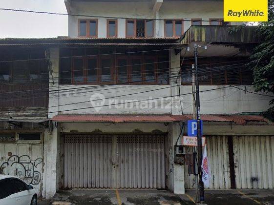 Dijual Ruko 3 Lt Strategis di Nol Jalan Bunguran Surabaya 1