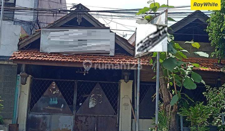 Dijual Rumah Pusat Kota di Jalan Tumapel Tegalsari Surabaya 1