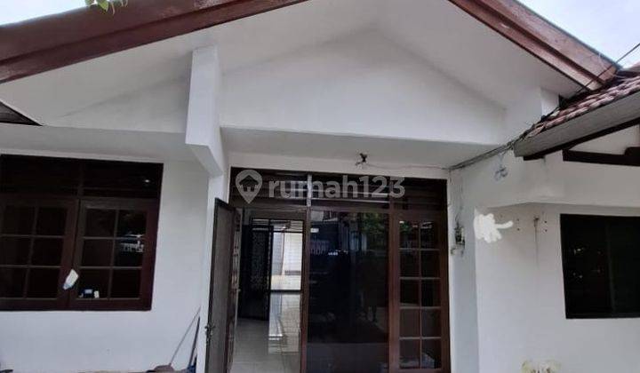 Disewakan Rumah di Darmo Harapan Indah Surabaya 1