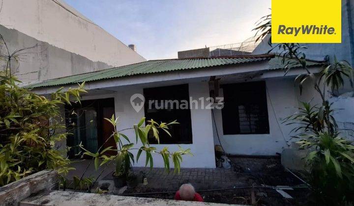 Dijual Rumah Strategis di Darmo Baru Barat Surabaya Barat 1