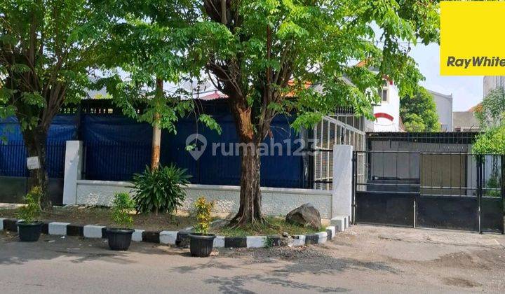 Disewakan Rumah Pusat Kota Strategis di Jl Anjasmoro Surabaya 1