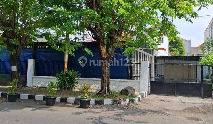 Disewakan Rumah Pusat Kota Strategis di Jl Anjasmoro Surabaya 1