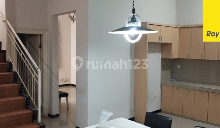 Dijual Rumah 2 lantai di Rungkut Asri Tengah Surabaya 2