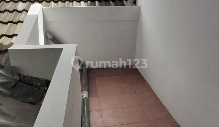 Dijual Rumah di Semolowaru Elok Surabaya 2