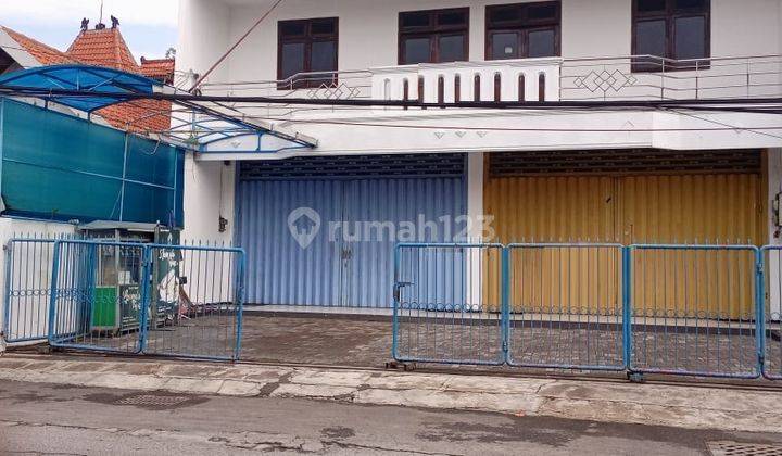 Disewakan Ruko 3 lantai di Jalan Ketintang Surabaya 1