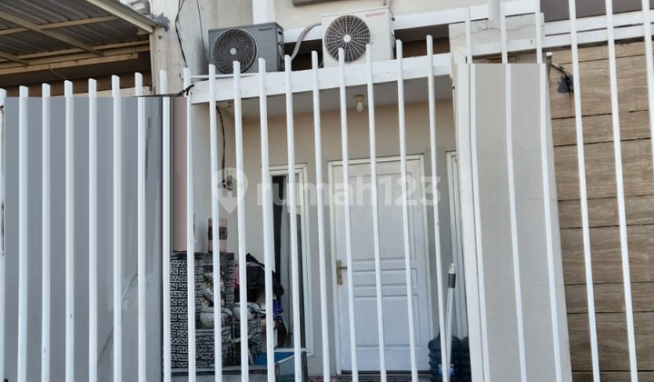 For sale 2-story house around 800 million in Alana Cemandi Sidoarjo. 1